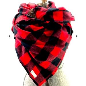 Plaid blanket scarf 🧣